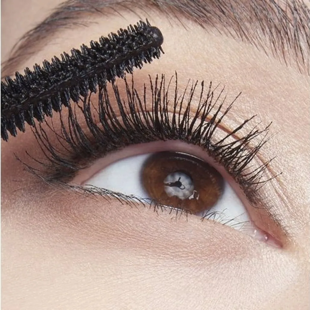 ریمل مشکی میبلین  بلند کننده مدل اسکای های Maybelline Lash Sensational Sky High Cosmic Black Mascara