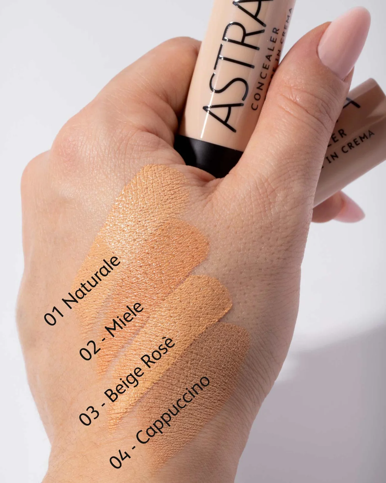 کانسیلر کرمی آسترا در رنگ بندی Astra Natural Concealer Cream Stick